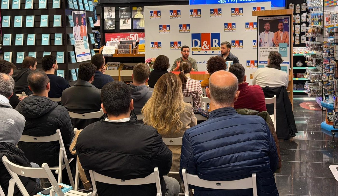 D&R söyleşi ve imza günü — dolu salon